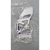 Platine repose pied AV gauche DAELIM ROADSPORT ROADWIN